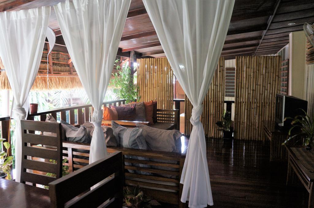 Raintree Lodge بورت مورسبي المظهر الخارجي الصورة
