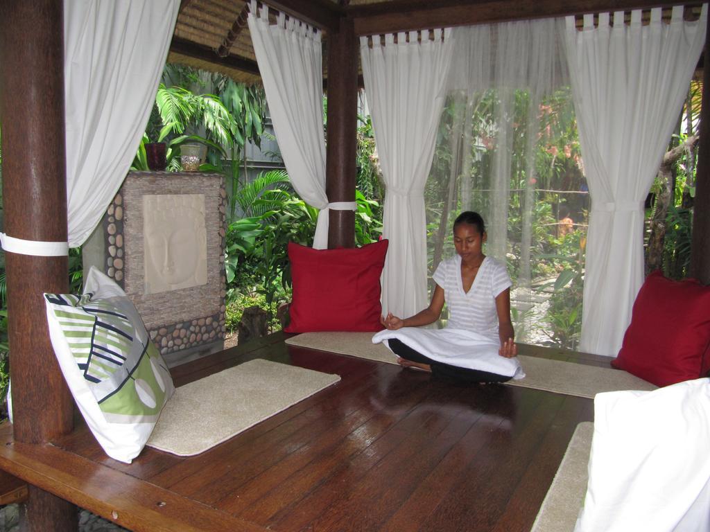Raintree Lodge بورت مورسبي المظهر الخارجي الصورة